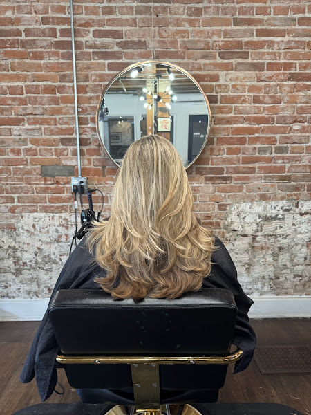 Salon Sycamore 4