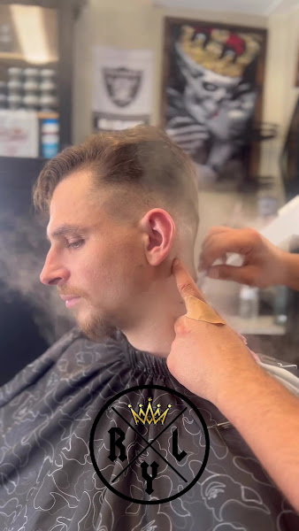 Royale Barbershop 2