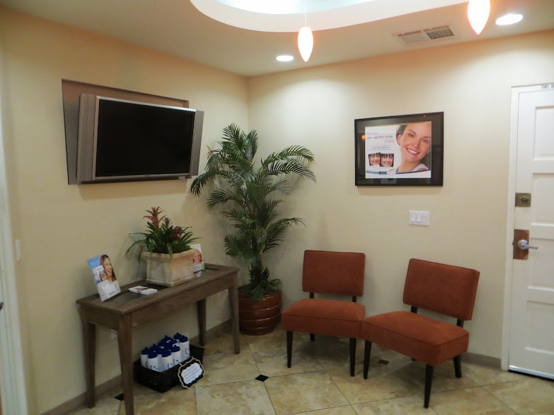 Dr Dich Lu - Healthy Smiles Dental Center 3