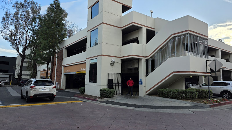 Pharmacy | Kaiser Permanente Santa Ana Medical Office 2