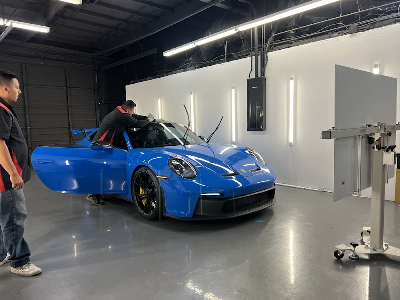 Denzo Auto Glass 4