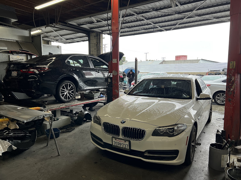 Phu's Auto Body 4