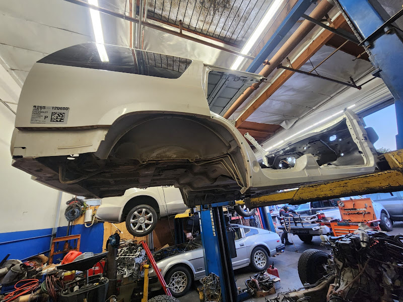 J. Sanchez Auto Repair & Mecanico general y Electrico & transmiciones 5