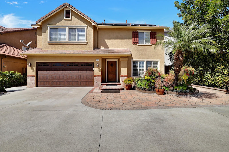 Javier Robles - REMAX New Dimension, Real Estate Agent - Best Realtor in Santa Ana 4