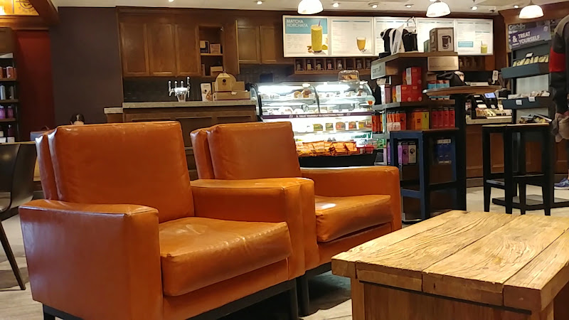 The Coffee Bean & Tea Leaf 2