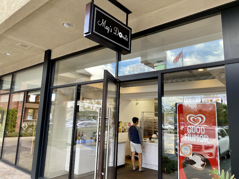 Mag's Donut & Bakery