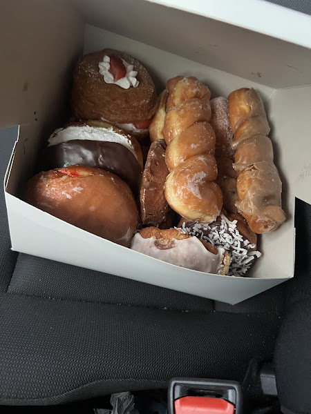 Mag's Donut & Bakery 5