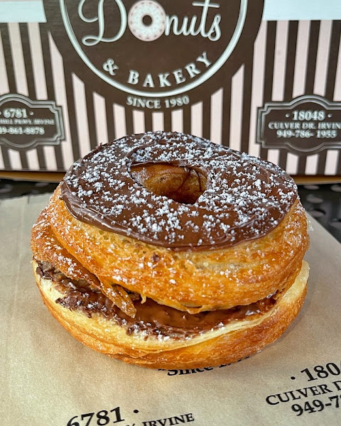 Mag's Donut & Bagel 3