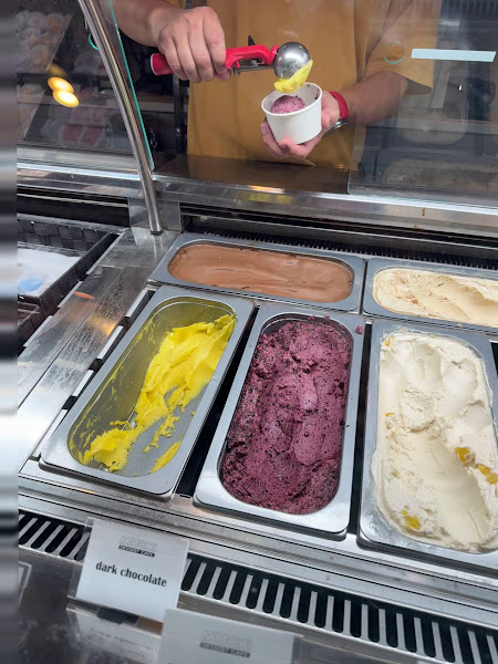 Beard Papa's - Irvine 3