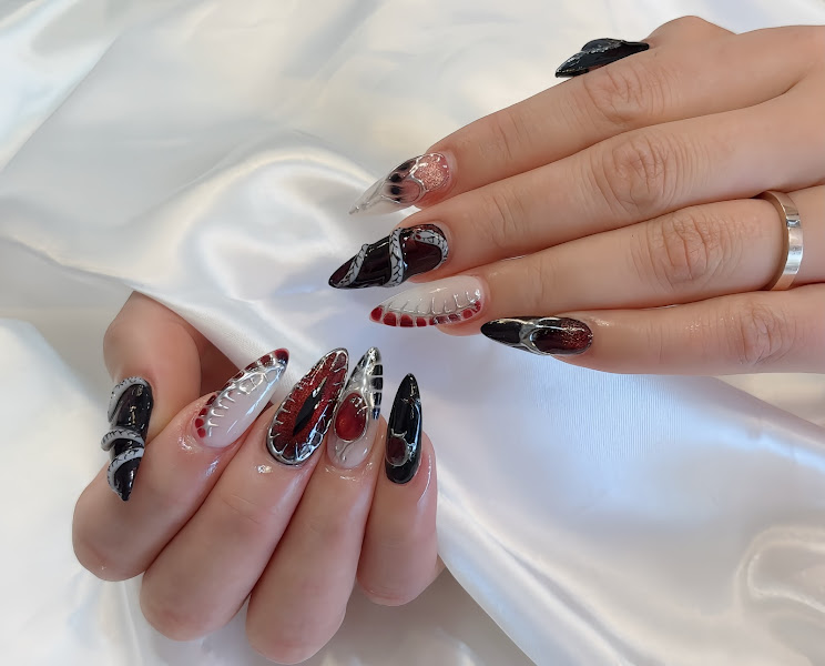 2EM Nail Lounge 2