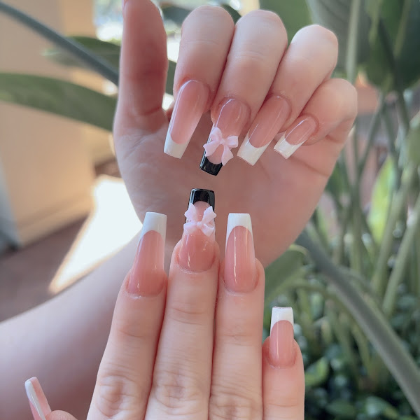 2EM Nail Lounge 3