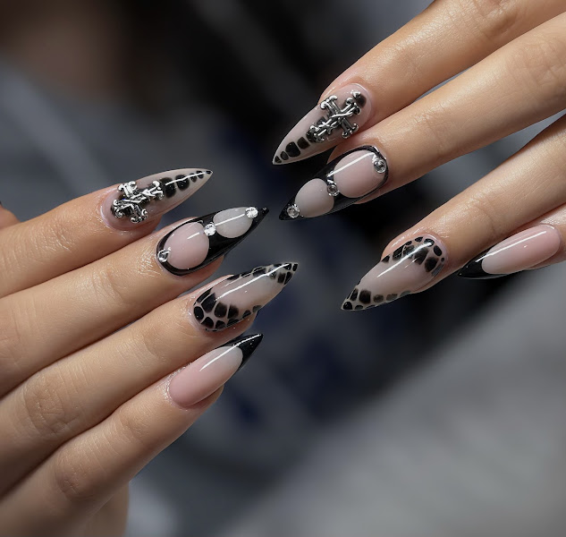 2EM NAIL PLACE 3