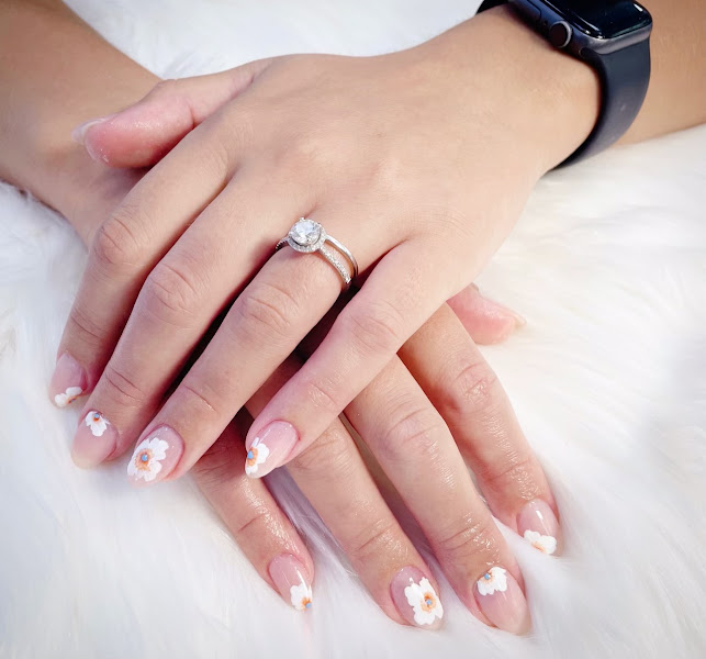 Vina Nails and Spa 5
