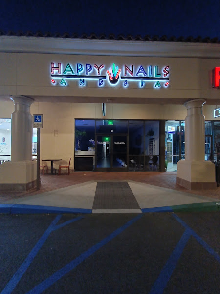 Happy Nails & Spa 2
