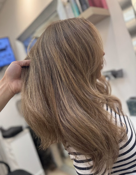 MOC Hair Studio 3