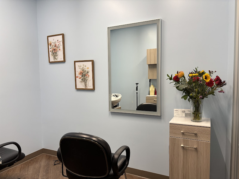 Neighborhood salon (sola salons #9) 3