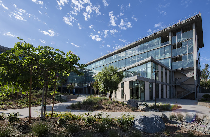 UC Irvine School of Pharmacy & Pharmaceutical Sciences 3