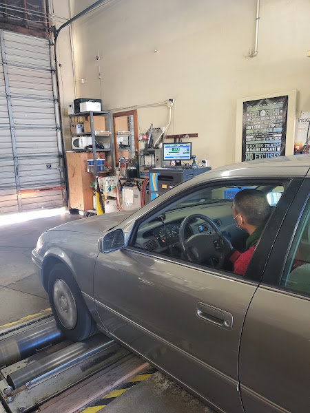 S & W Auto Smog Check 3