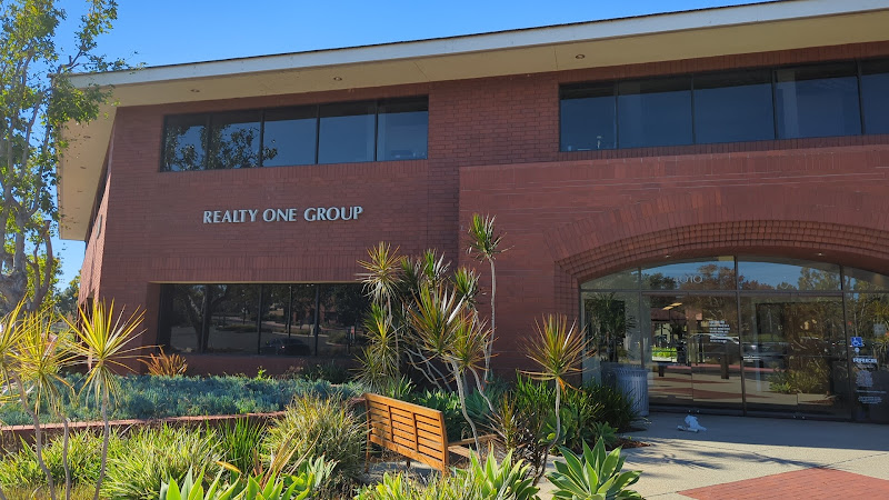Realty ONE Group West - Irvine 4