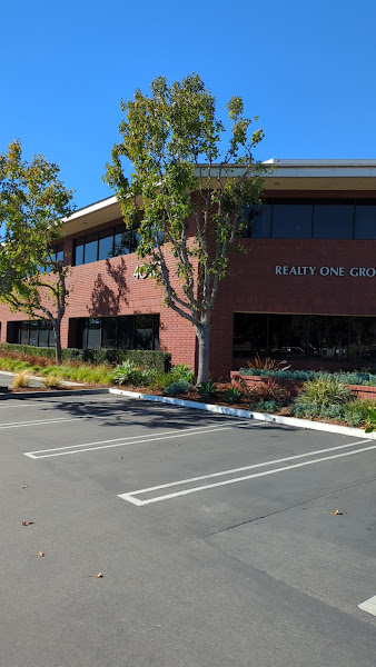 Realty ONE Group West - Irvine 5