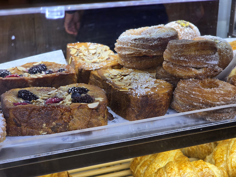 Pandor Artisan Bakery and Café 5