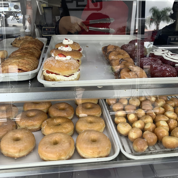 D K's Donuts 3