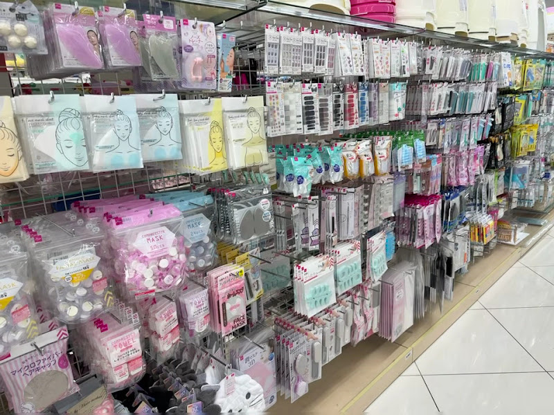 Daiso - Japanese Household Goods 3