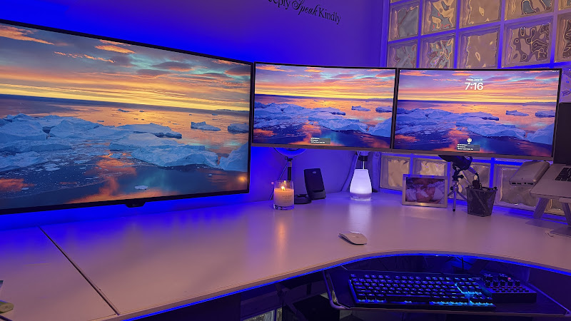 Micro Center 4