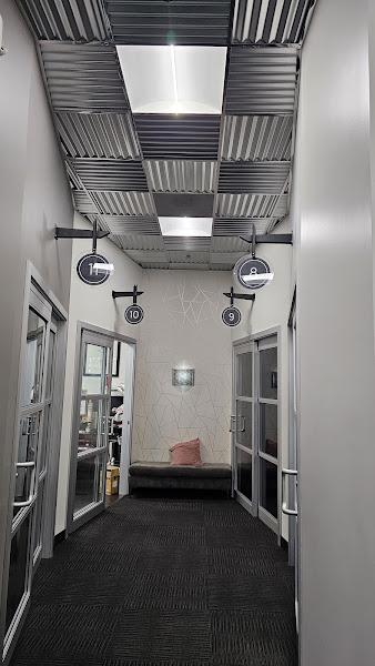 Sola Salons 3