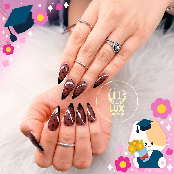 Lux Nail Studio 1