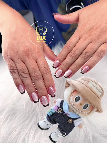 Lux Nail Studio 2