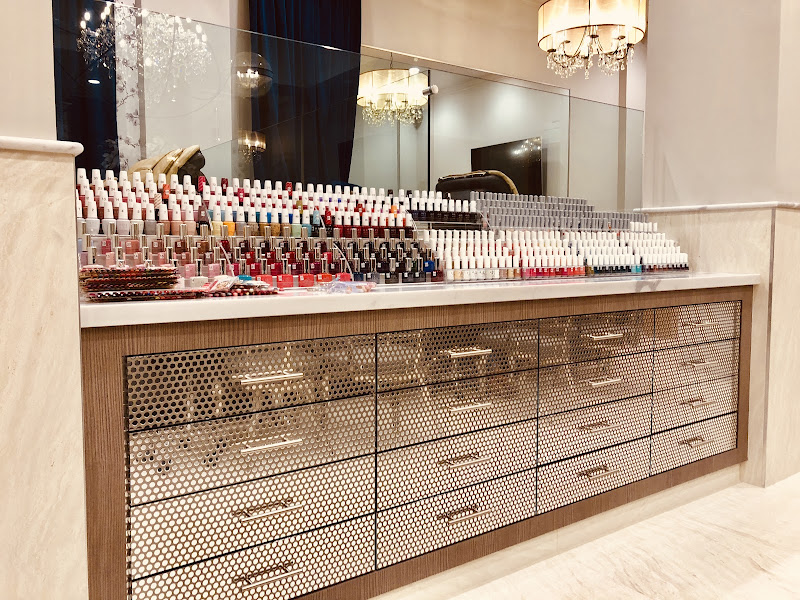 Dylan Blue Nail Spa Tustin
