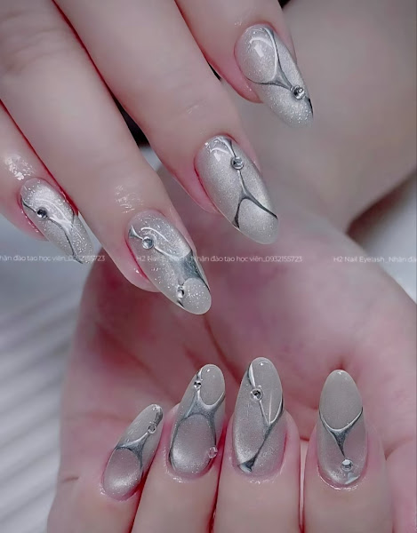 OC NAIL BAR 4