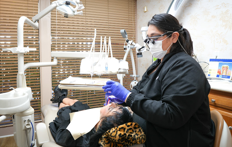 Smile Tustin by Dr. Ezzy 2