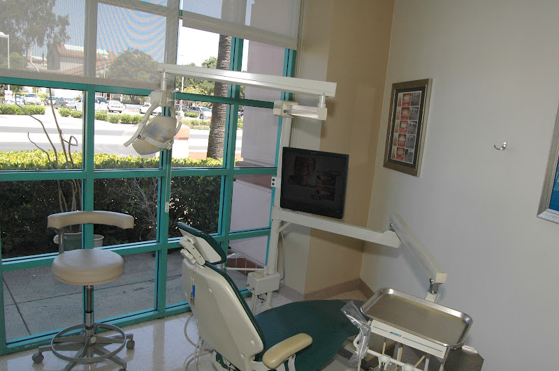 Tustin Dental Office and Orthodontics 3