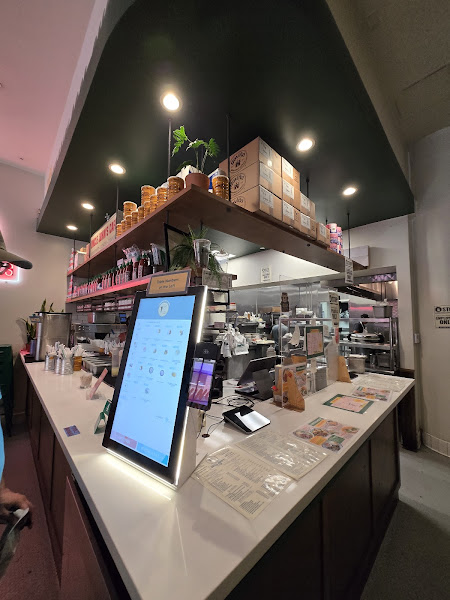 Uncle John's Cafe 3