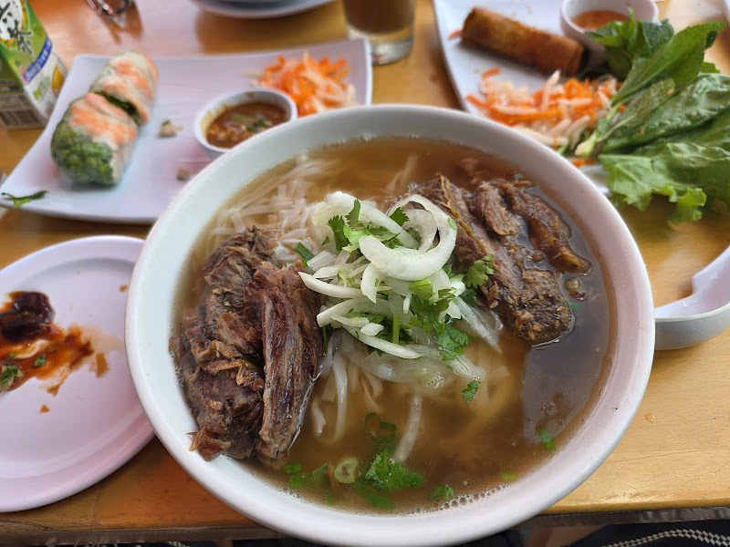 Nong Lá Vietnamese Cafe 3