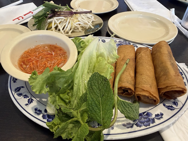 Saigon Dish Vietnamese Restaurant 4