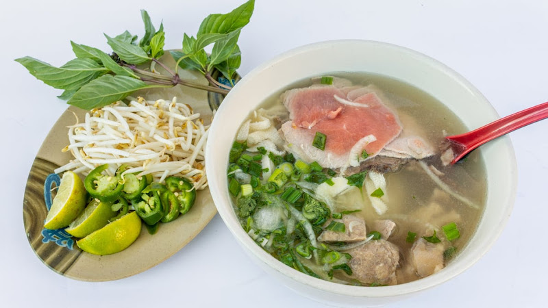 Saigon Dish Vietnamese Restaurant 5