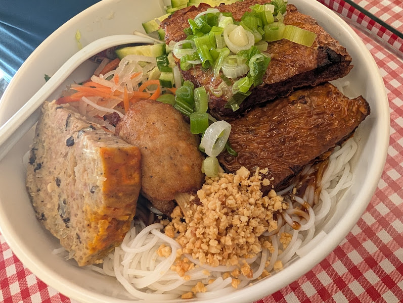 Khuu Bistro 4