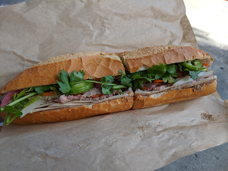 Le Banh Mi 2