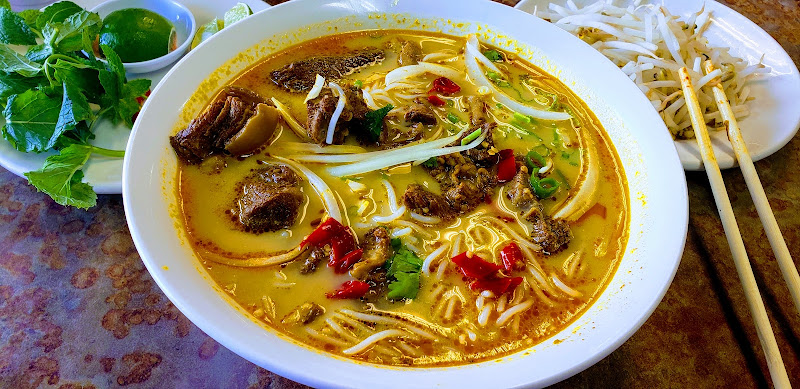 Hue Thai Bakery & Deli 3