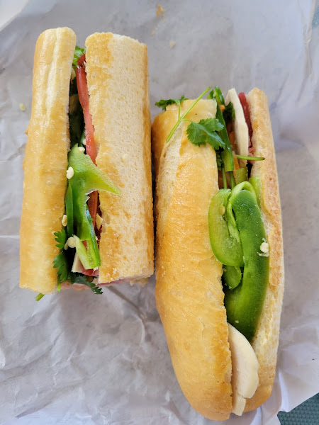 Hue Thai Bakery & Deli 4