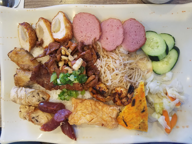 Banh Mi & Che Cali 3