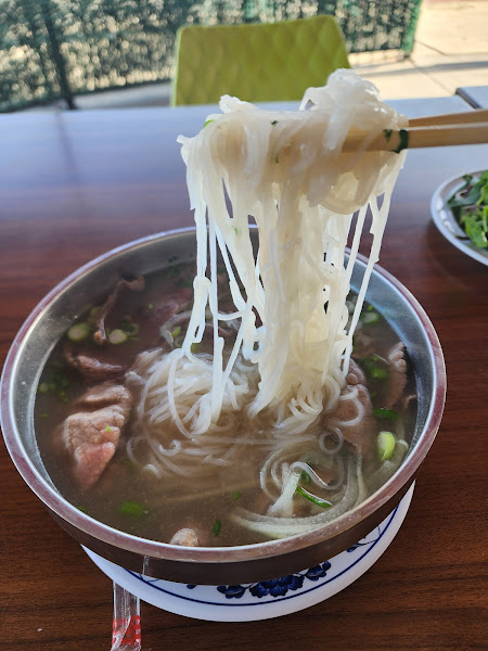 Montebello Pho & Sandwich 4