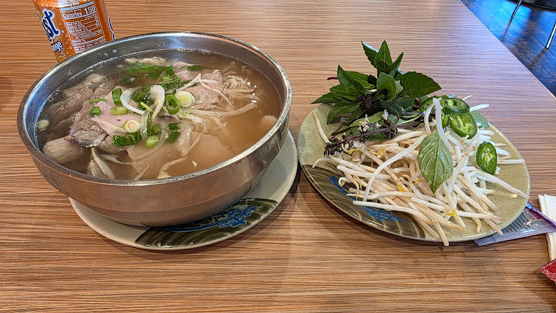 Banh Mi Che Cali BMC Pho 4