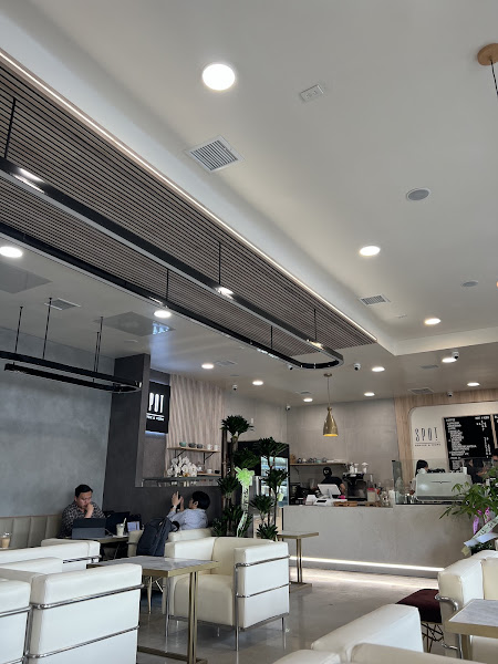 Spot Coffee & More