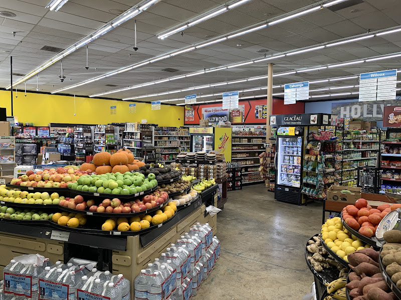 Yucca Supermarket 4