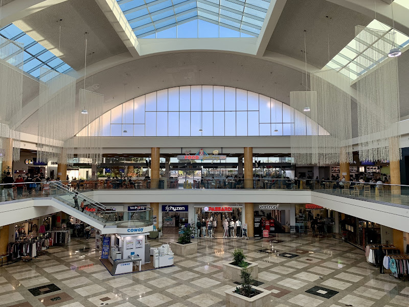 Koreatown Galleria 3