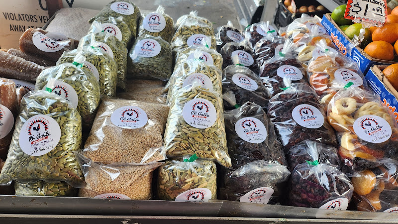 El Gallo Mini Market 3